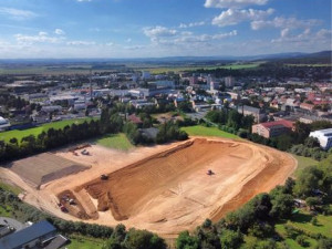 Ve Šternberku se otevřel moderní atletický stadion. Na zavlažování využije dešťovou vodu