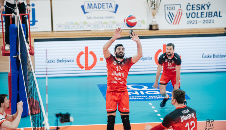 Jihostroj se těší na podporou fanoušků. Klub má nejvyšší ambice