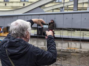 Přesun konstrukce mostu na Masarykově třídě v Olomouci má trvat okolo pěti dní