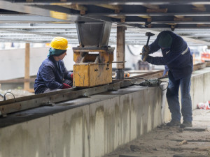 Přesun konstrukce mostu na Masarykově třídě v Olomouci má trvat okolo pěti dní