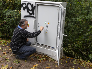 Na plný výkon proběhl test čerpadla vodopádu v Bezručových sadech. Množství vody valící se po skalách má být po naplnění jezírka ještě větší