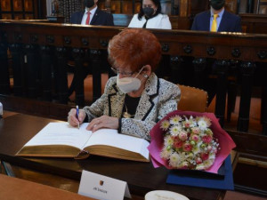 Ceny města Prostějova dostalo šest osobností. Střelkyně, taneční mistr nebo fotograf