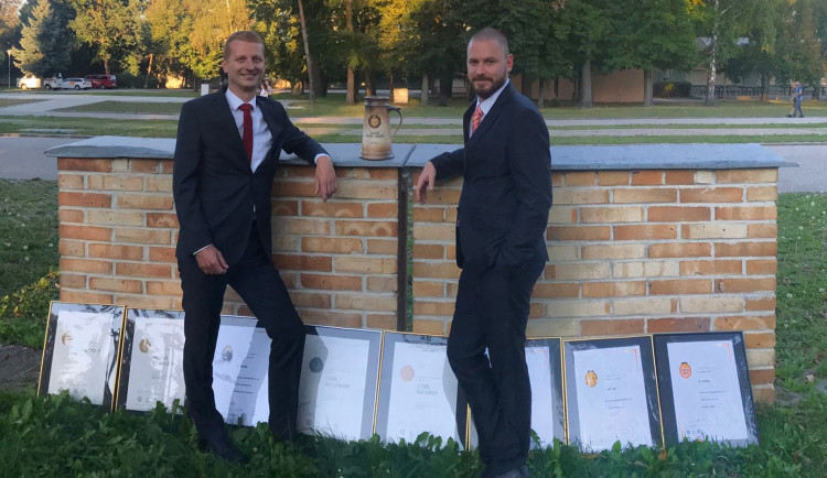 size3-16336859061358-2-historicky-uspech-na-degustacnich-soutezich-deset-medaili-pro-pivovary-staropramen