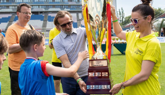 size4-16330809148846-2-na-jare-s-nudou-zatocily-tisice-deti-letos-se-mohou-opet-tesit-na-oblibeny-mcdonalds-cup