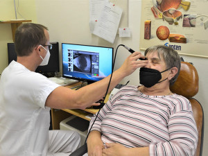 Nové přístroje pomohou očním lékařům prostějovské nemocnice