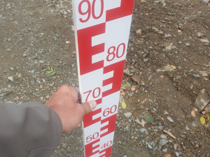 Vodoměrnou lať z nově vybudované nádrže u Stražiska někdo ukradl už za den