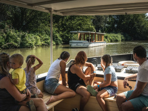 Olo – loď, šlap, punč, dvorek. Šimon Pelikán svoje aktivity směřuje do oblastí cestovního ruchu a kultury. Se svým týmem musel překonat překážky nejen při covidové epidemii