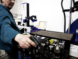 Prostějovský výrobce šicích strojů AMF Reece spadl kvůli pandemii do insolvence