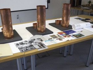 Tři nové měděné schránky zamíří na věž červeného kostela v Olomouci