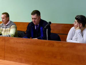 Podmínky za napadení romských dětí. Olomoucký soud potvrdil manželům tresty