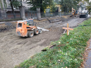 Vrahovice kvůli opravám výpadovky zuří a město mluví o fušeřině. Kraj tvrdí, že je vše v pořádku