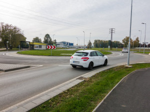 Nová okružní křižovatka v Mohelnici ulehčí dopravě na vytíženém obchvatu