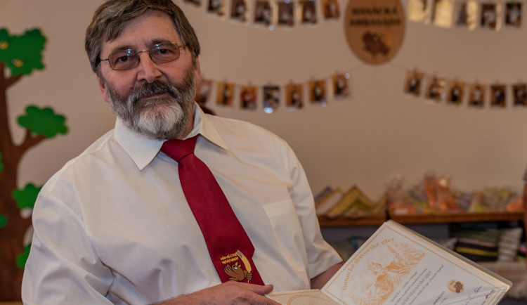 (NE)OBYČEJNÍ: Josef Sýkora už řadu let propaguje hanácké vérobky. S přáteli založil Hanáckou ambasádu