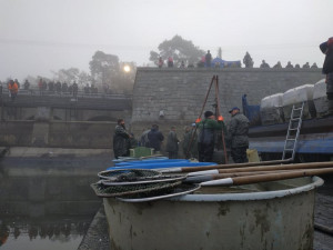 FOTOGALERIE: Rybáři se pustili do výlovu Podhradského rybníka