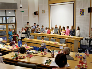 Olomoucký kraj přispěl vězňům nacistického režimu na zdravotní pomůcky a léky