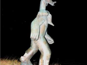 Socha svatého Krištofa u obchvatu už nestojí. Někdo ji chtěl zřejmě ukrást