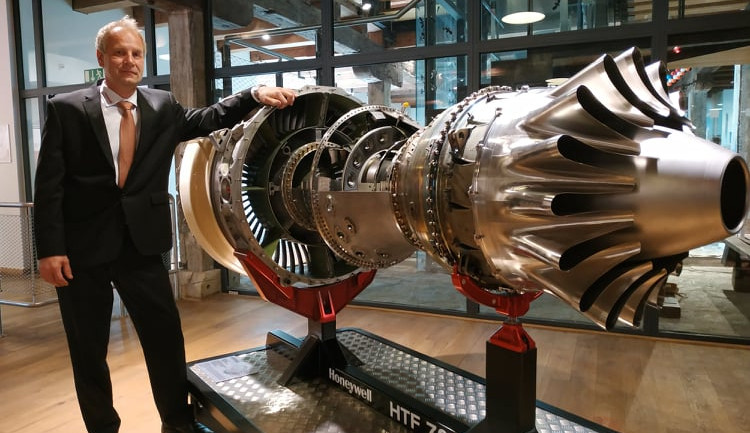 Unikátní výstava v Pevnosti poznání je oslavou létání a sedmdesátileté tradice letecké výroby v Hlubočkách