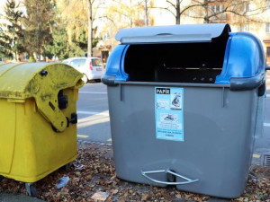 Přerov dal za nové kontejnery na odpad miliony. Měly jít pod zem, zní kritika