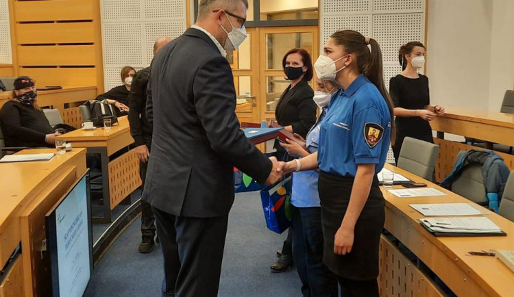 Zástupci vedení Olomouckého kraje poprvé předali ocenění v oblasti bezpečnosti a prevence kriminality