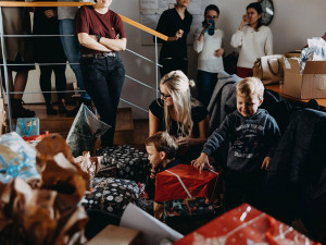 Dobročinný projekt studentů a studentek Univerzity Palackého Vánoce pro všechny fungoval pět let. Snímek z roku 2019