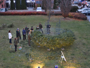 Hranice v neděli před zámkem rozsvítí obří adventní věnec