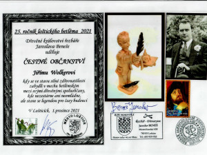 Proslulý betlém v Lošticích má další moravskou celebritu, básníka Wolkera