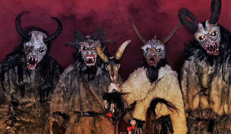 Skupina rakouských čertů Krampus Olomouc