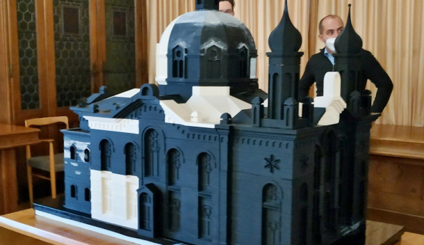 Odborníci na 3D tiskárně vyrobili model bývalé synagogy v Olomouci