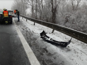 Sníh znásobil počet nehod v kraji. Celková škoda přesáhla milion