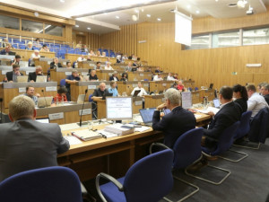 Olomouc schválila rozpočet na příští rok. Počítá s investicemi i úsporami na magistrátu