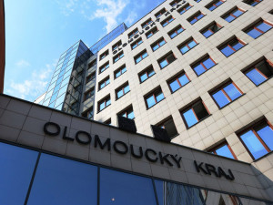 Olomoucký kraj schválil nový rozpočet. Zlepšení epidemické situace navýšilo příjmy