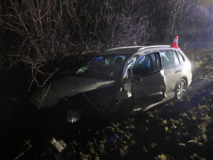 Čelní srážka u Horní Moštěnice: jeden z řidičů při nehodě zemřel