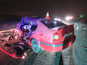 Čelní srážka u Horní Moštěnice: jeden z řidičů při nehodě zemřel