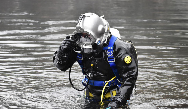 Potápěčská skupina olomouckých hasičů se účastnila pětidenního specializačního kurzu