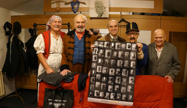 size3-16401573769943-241-cim