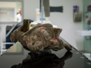 Olomoucký tomograf pomáhá restaurátorům. Zkoumal i ostatky Jana Sarkandra