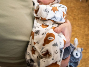 První Olomoučánek letošního roku se narodil doma. Matteo měl 3 370 gramů