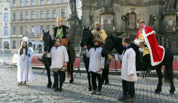 Tříkrálová sbírka na olomouckém Horním náměstí v roce 2020