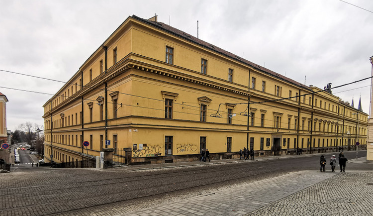 Budova Hanáckých kasáren z poloviny 19. století