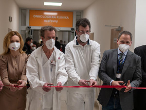 Slavnostní zprovoznění lineárních urychlovačů ve Fakultní nemocnici Olomouc