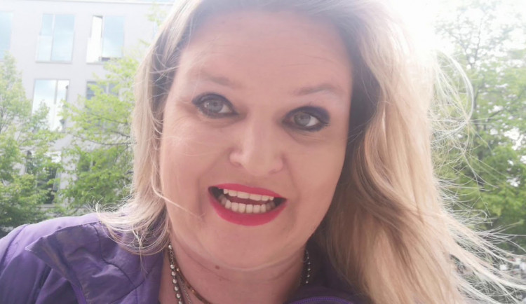 size3-16422341661121-139-dezinformatorka-peterkova-musi-za-lzi-o-umrtich-po-ockovani-zaplatit-ctvrt-milionu