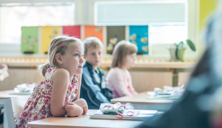 Školy by měly mít možnost učit distančně. Ministr Gazdík chce více ředitelského volna