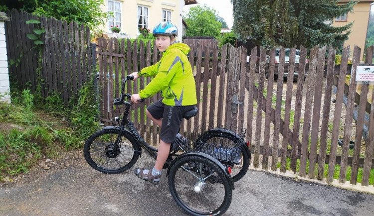 size4-16425078244036-139-nadeje-pro-autistu-kubika-se-jmenuje-hyperbaricka-komora