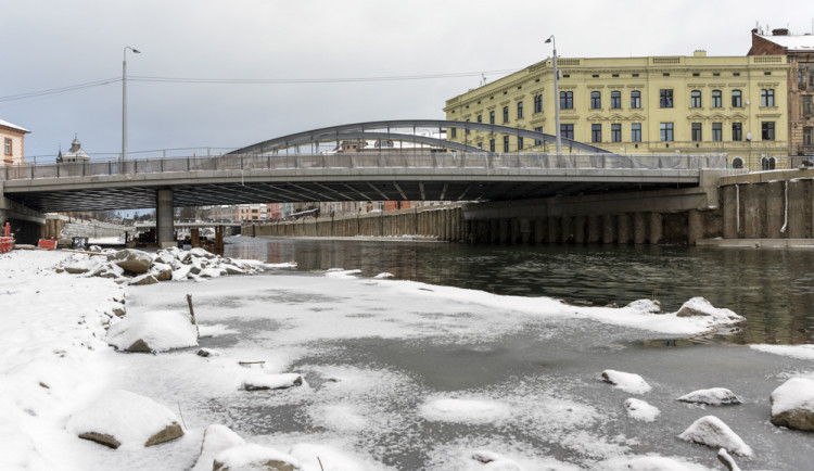 Práce u Rejnoka přibrzdila zima. Důležitá trasa Olomoucí se má otevřít za pět měsíců