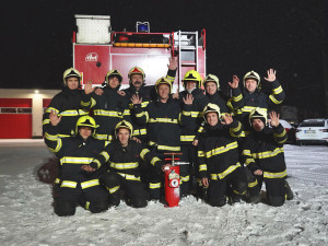 Do civilu po 42 letech. Šumperští hasiči se dojemně loučili s usměvavým rekordmanem