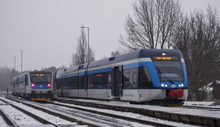 Zlepšují jednotky Stadler dopravu v Olomouckém kraji? Projeli jsme se