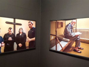 Pohled do světa vězňů a víry. Fotograf Štreit vystavuje jedinečný soubor v olomouckém muzeu