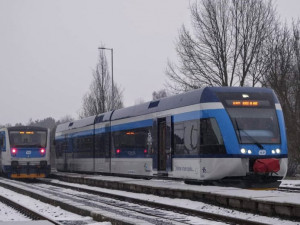 Zlepšují jednotky Stadler dopravu v Olomouckém kraji? Projeli jsme se