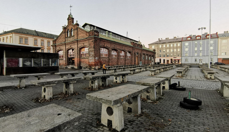 Olomouckou tržnici přebírá Výstaviště Flora. Zelné trhy budou pokračovat