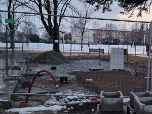 Návštěvníci prostějovského parku najdou v novém zázemí i stánek s občerstvením